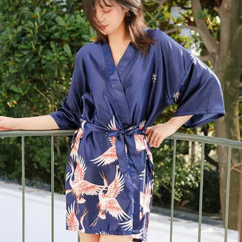 Fanceey Mode Satin Klæder Kvinder Nattøj Morgenkåbe Kvindelige Sexet Peignoirs Silke Kimono Brud slåbrok Natten Vokse til Kvinder 16000
