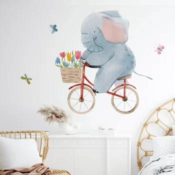Søde Elefant Butterfly Ballon Selvklæbende Vægoverføringsbilleder Tegnefilm Vinyl Væg Udsmykning Børnehaven Dekorative Wallstickers 506