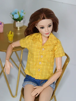 Gul shirt + jeans short / original tøj tøj tøj Til 1/6 BJD Xinyi FR ST Barbie Dukke / doll tøj