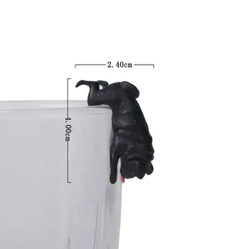 Nye Ankomst Realistisk Mini Mops Hund Figur Hængende på Cup Rim DIY Fe-Have Tilbehør Engros Dropshipping